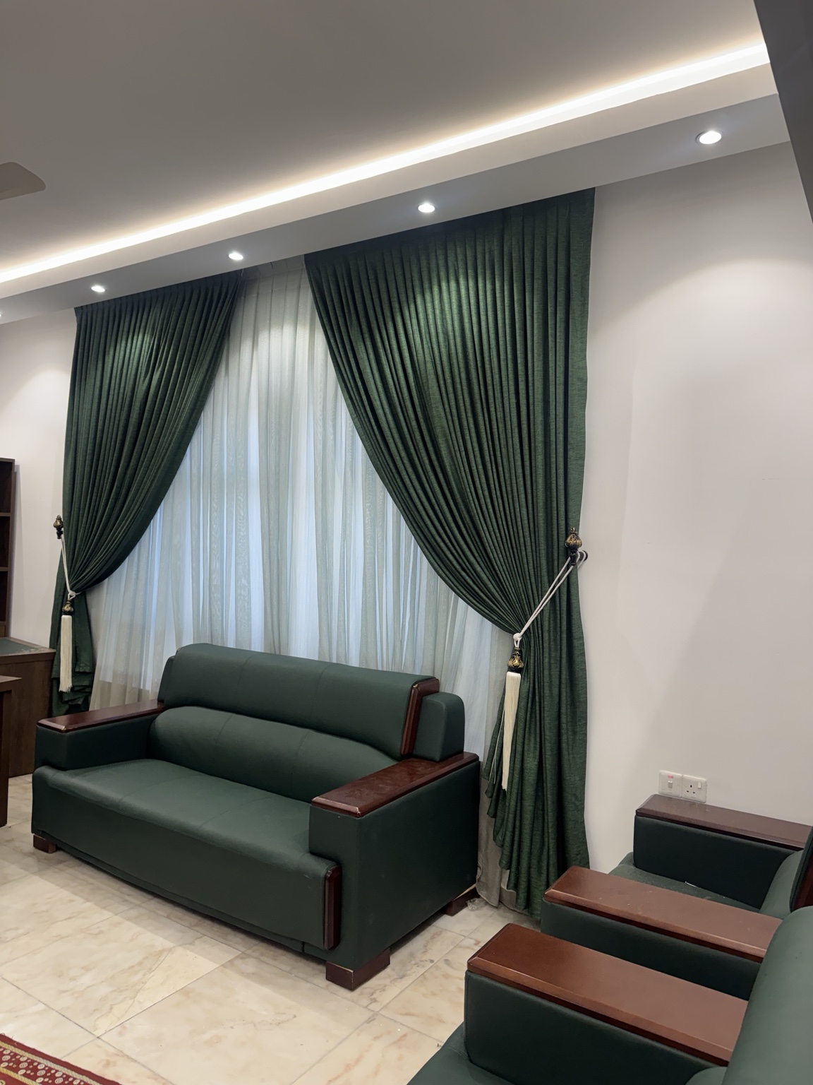 ستائر خضراء